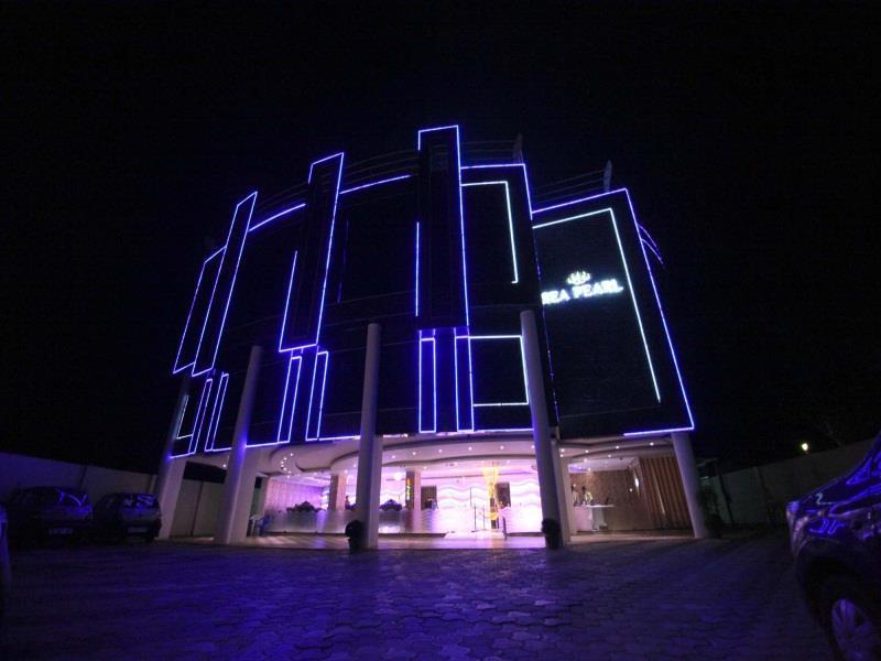 Hotel Sea Pearl Kollam Esterno foto