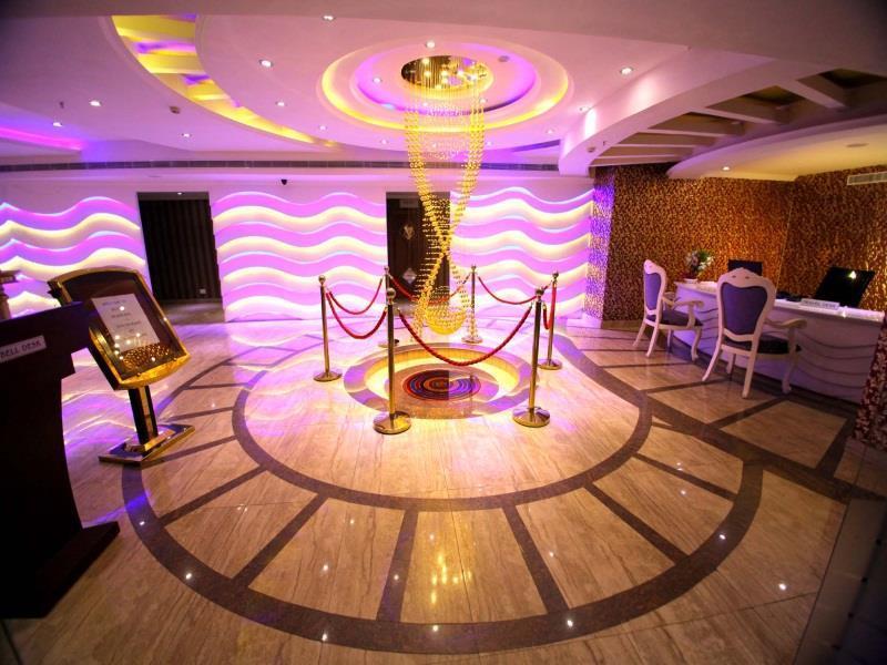 Hotel Sea Pearl Kollam Esterno foto